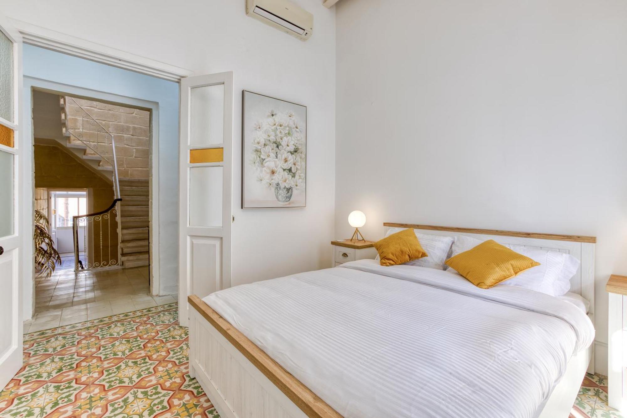 Luxury House * Sliema
